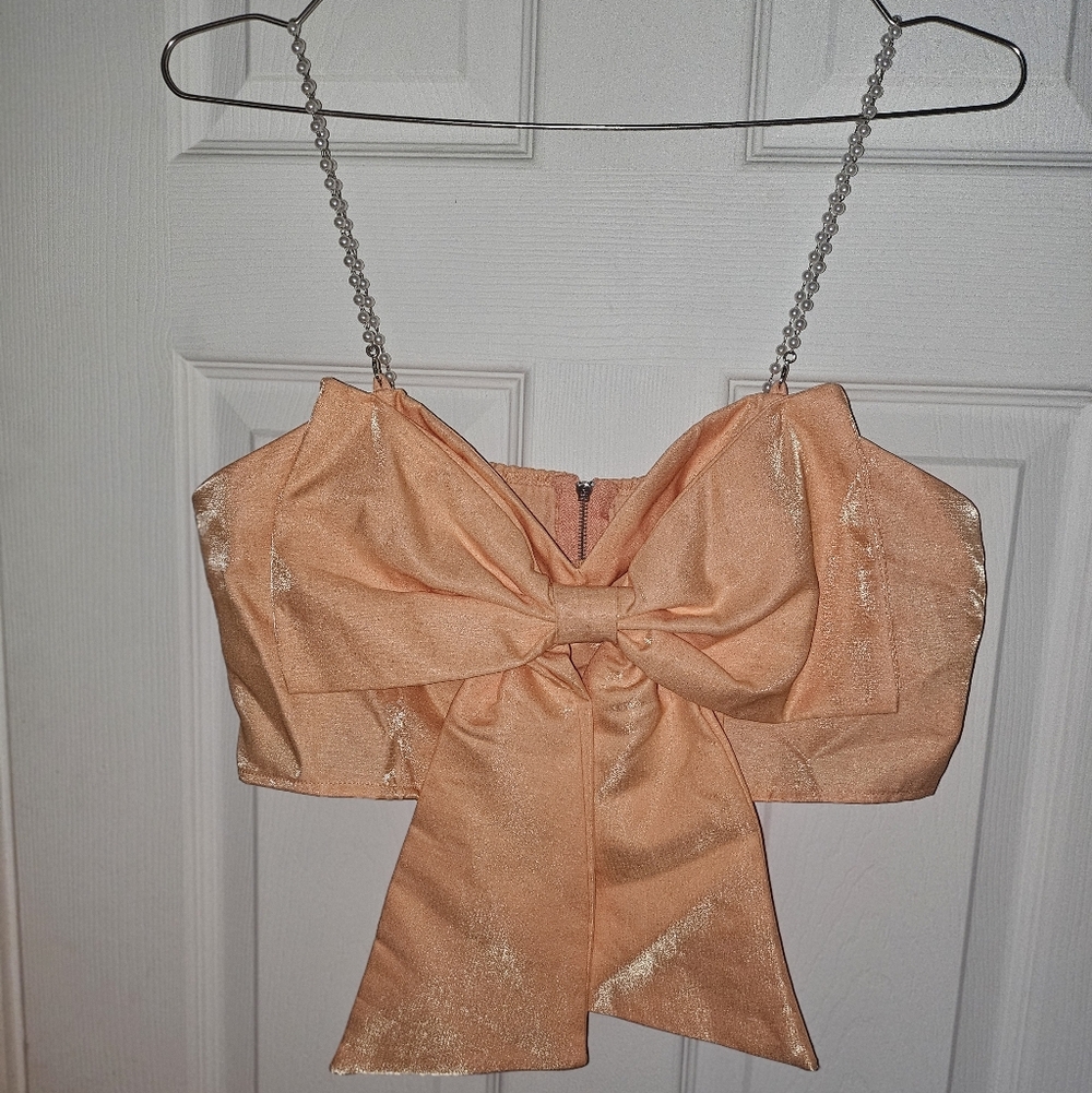Elegant Peach Bow Top